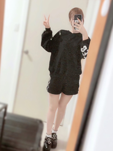 れい☆色白細身黒髪清楚系美女